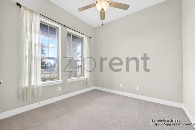 Building Photo - 2900 Blf Crk Dr