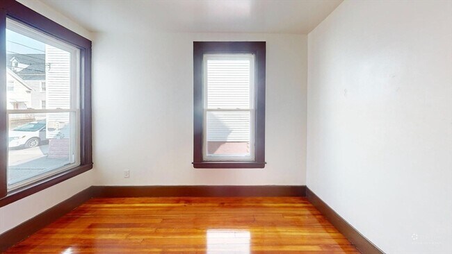 Building Photo - 45 Henry Ave