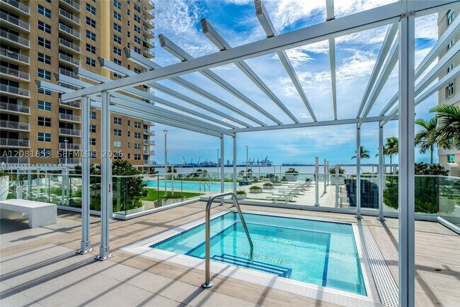 Building Photo - 770 Claughton Island Dr
