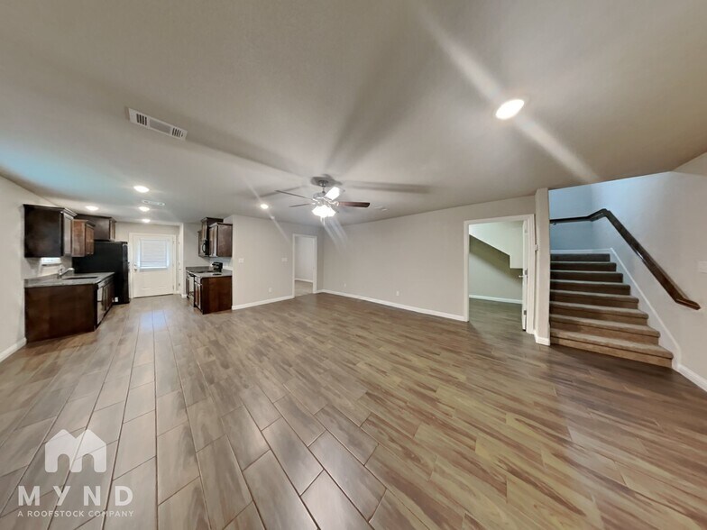 Building Photo - 706 Rolling Terrace Cir