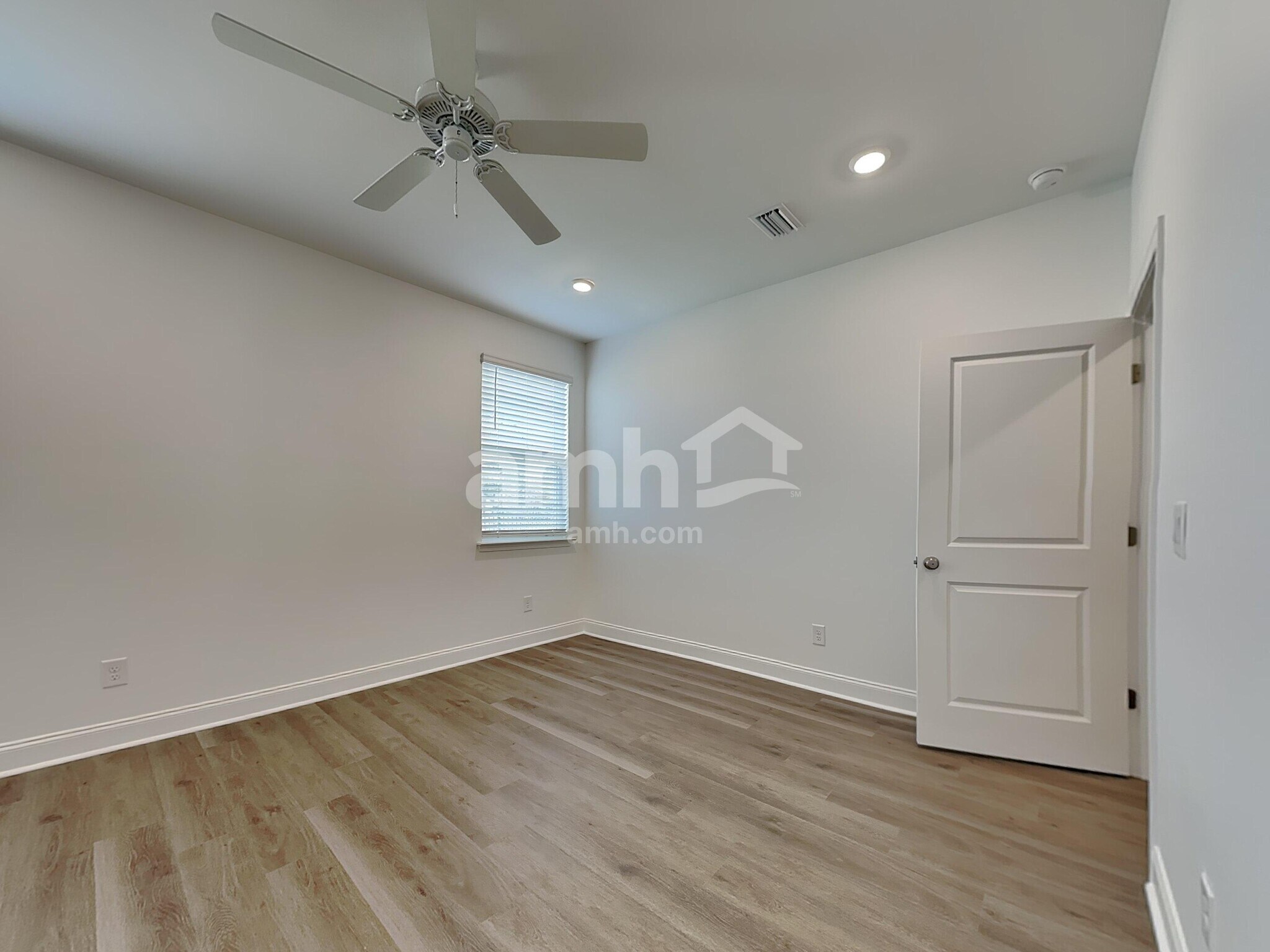 Building Photo - 168 Portside Pk Dr