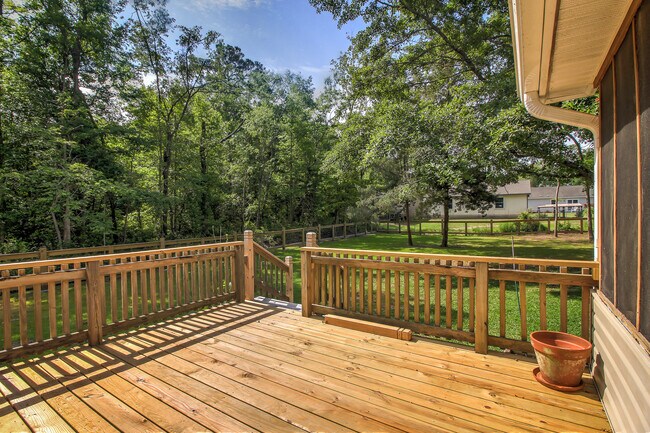 Building Photo - 3609 White Dr