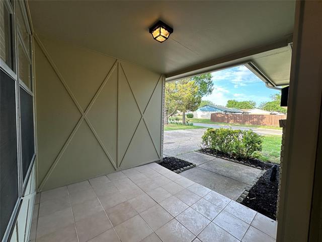 Building Photo - 1705 Nantucket Dr