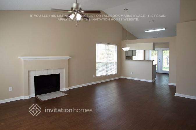 Building Photo - 501 Kalmia Dr