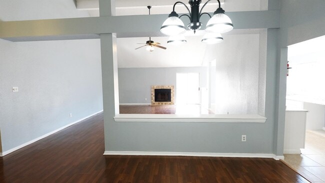 Building Photo - 1203 Beckwood Cir