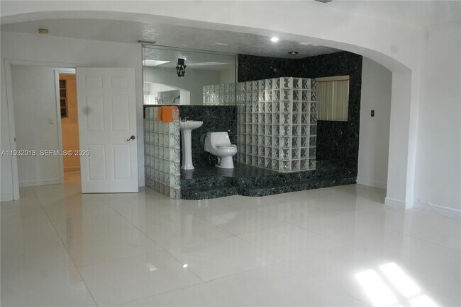 Building Photo - 3285 NW 97th St