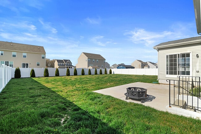 Building Photo - 30 Jeanette Ct