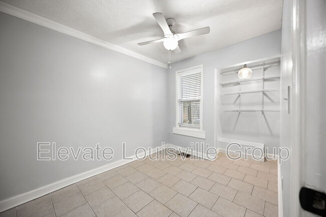 Building Photo - 1135 Milton St