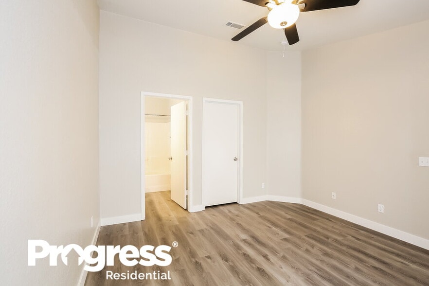 Building Photo - 130 Breezy Shore Ave