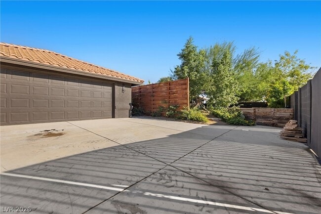 Building Photo - 7520 Sisk Rd