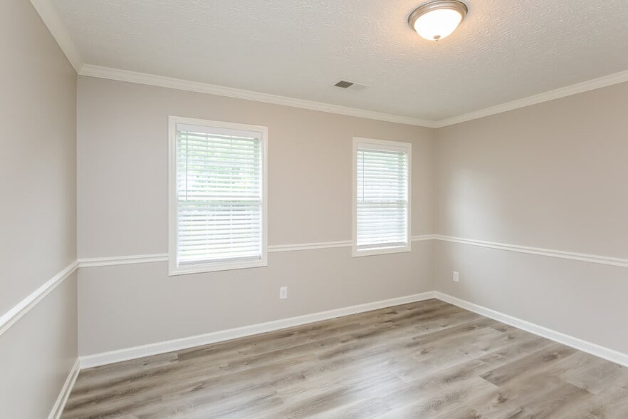 Building Photo - 2354 Loren Falls Ln SW