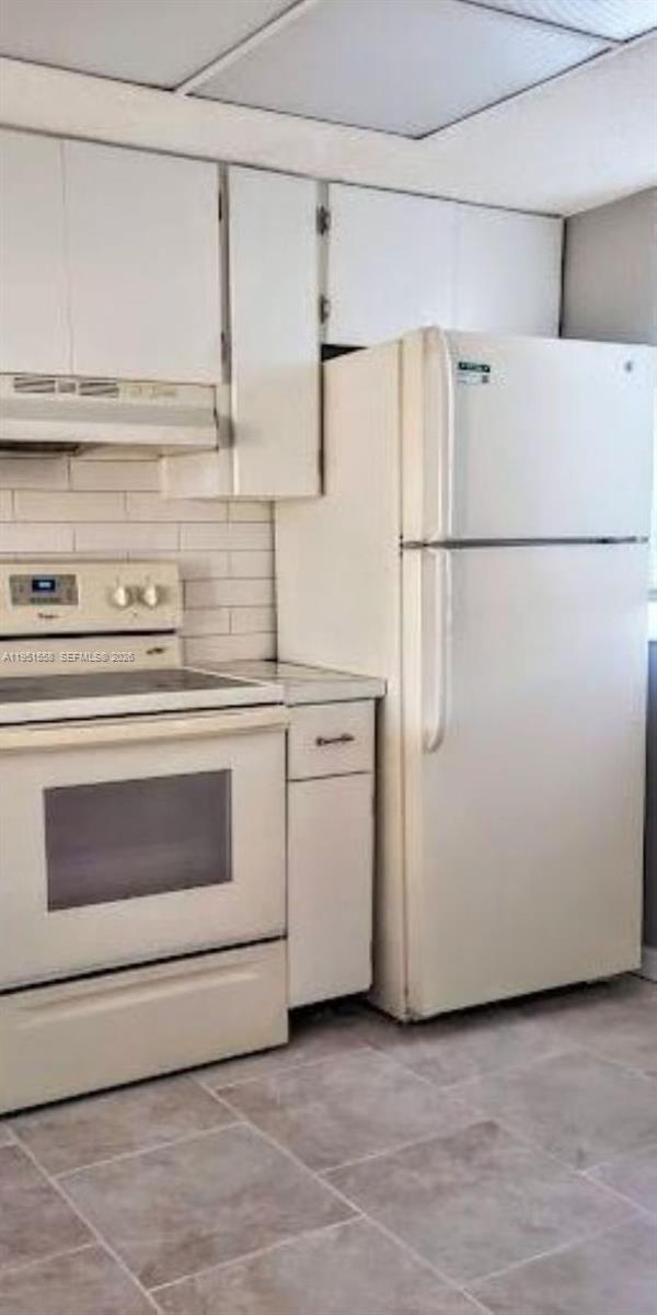 Building Photo - 5200 NW 31st Ave