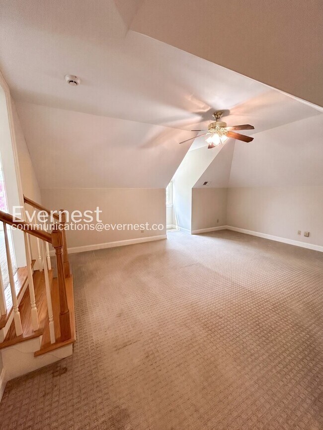 Building Photo - Spacious Living with Modern Amenities: Off-Street Parking, Deck, and Patio | Available Now!