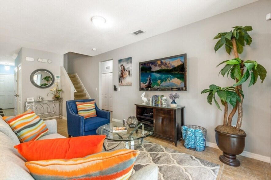 Building Photo - 1157 Cypress Pointe Blvd