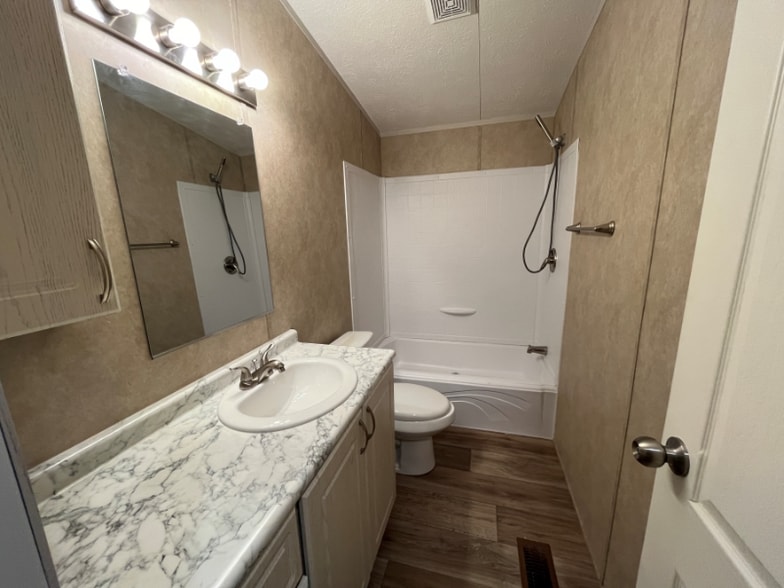 Building Photo - 331 Private Rd 6420