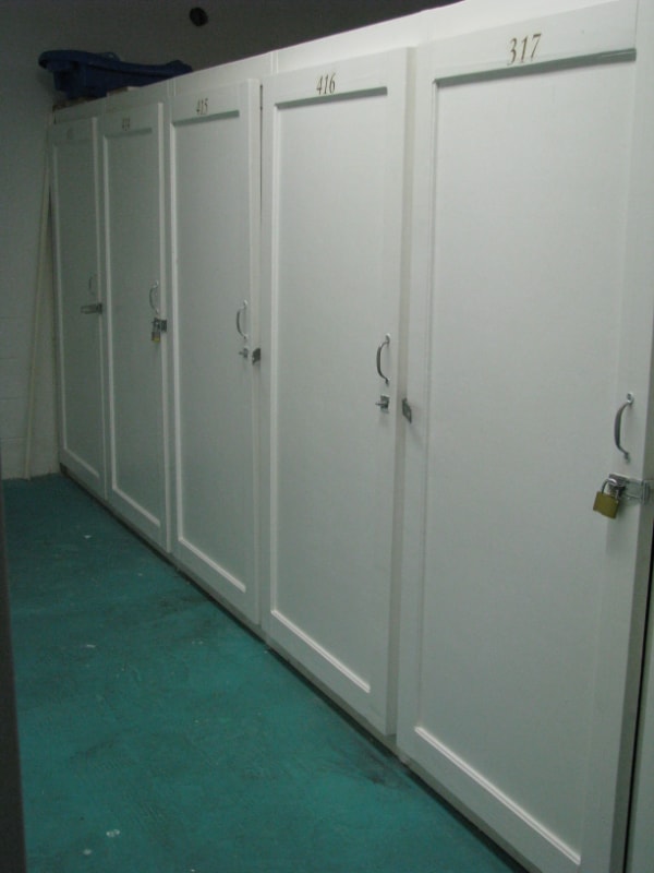 Building Photo - 201 S Stillman St