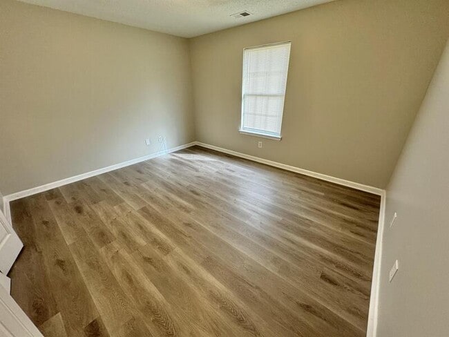 Building Photo - 1916 Chadberry Walk