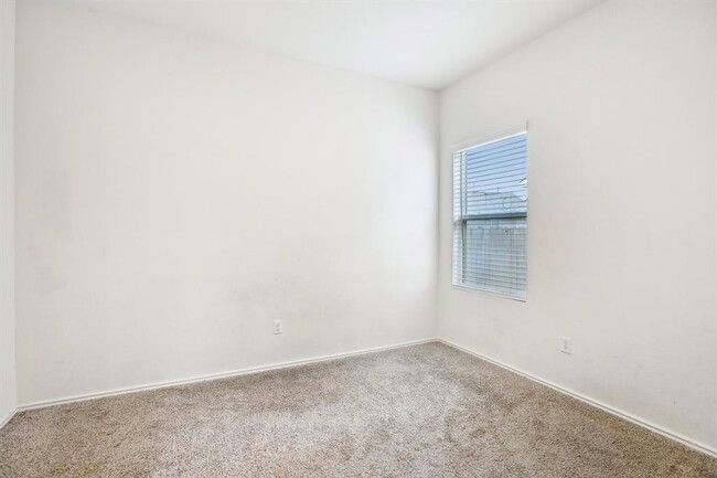 Building Photo - 13612 Buckalew St