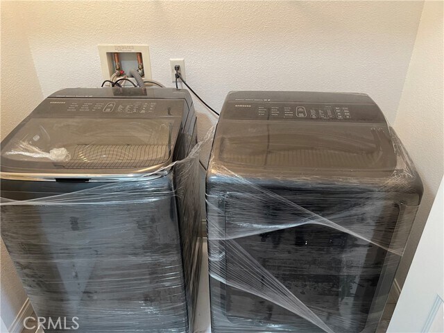 Building Photo - 15613 Lasselle St