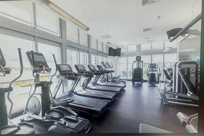 Building Photo - 1111 SW 1st St