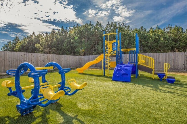 Primary Photo - 9393 Farm to Market 1960 Bypass Rd W