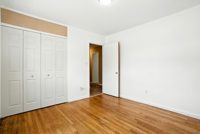 Building Photo - 1037 Randall Ct