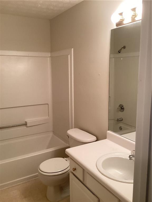 Building Photo - 4260 Maple Valley Dr