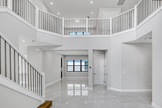 Building Photo - 13025 Feathering Wy