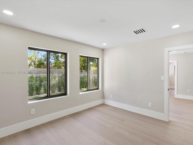 Building Photo - 9073 Dickens Ave