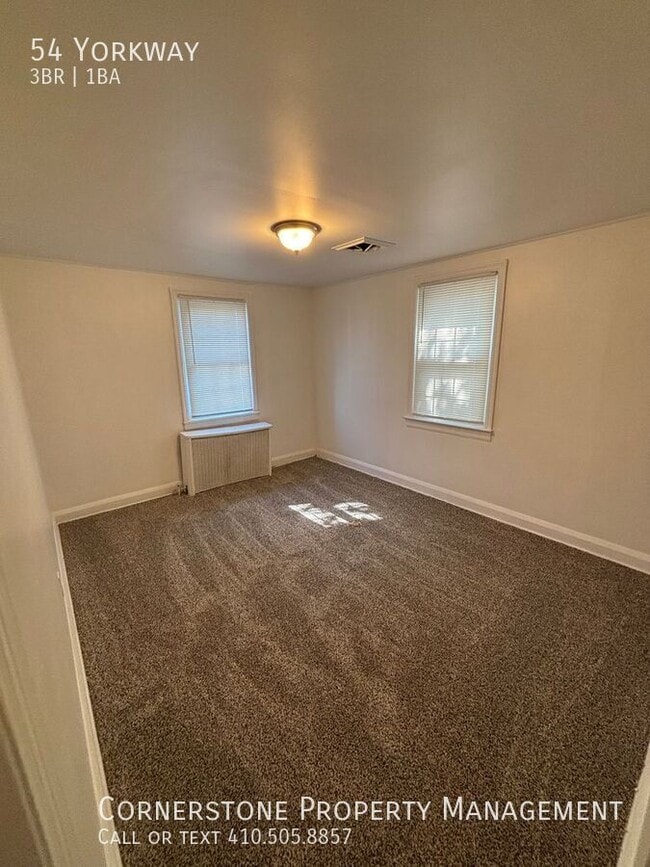 Building Photo - 54 Yorkway-