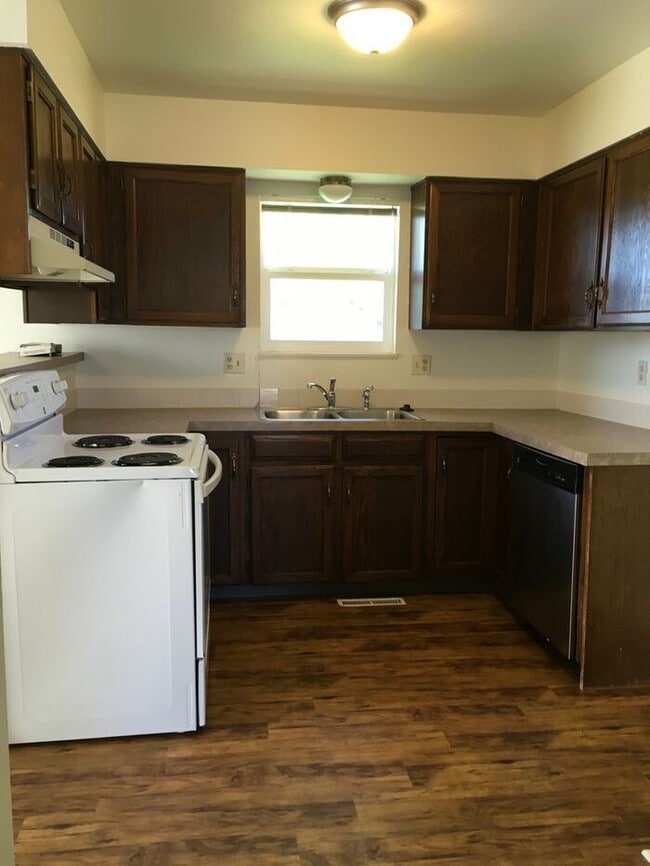 Building Photo - 3 Bedroom Home in SW Loveland!