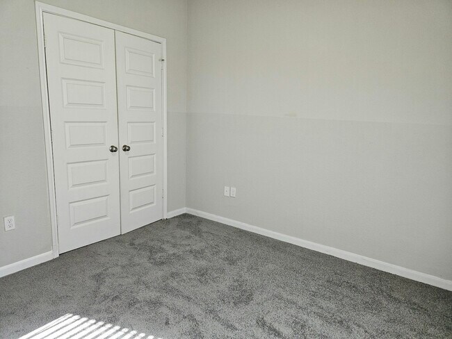 Building Photo - 4801 Wenda St