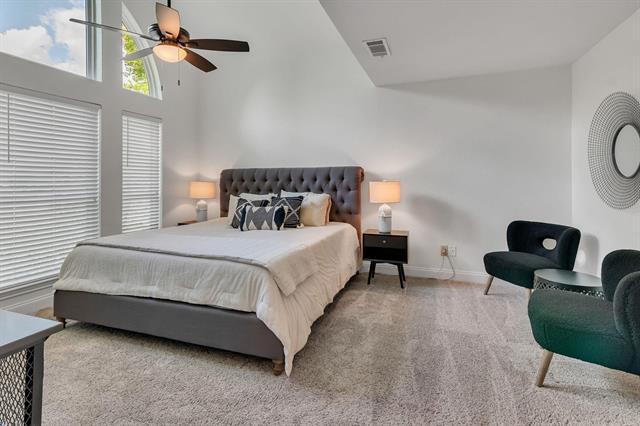 Building Photo - 4215 Green Meadow E