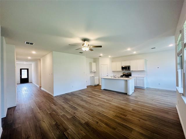 Building Photo - 8112 Green Heron Dr