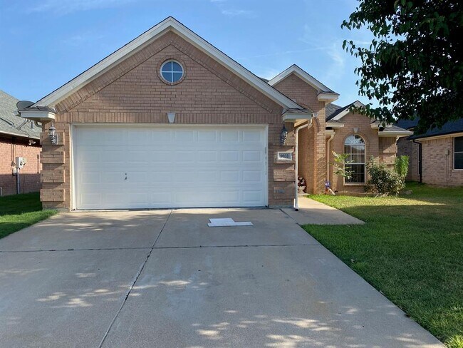 Building Photo - 9088 Brushy Creek Trail