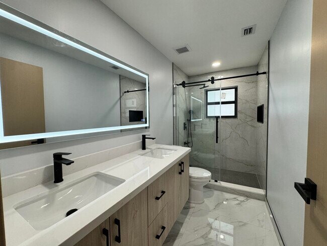 Building Photo - 10225 SW 53rd St