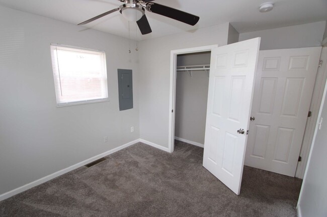 Building Photo - Revitalized 3 Bed 1 Bath Ranch