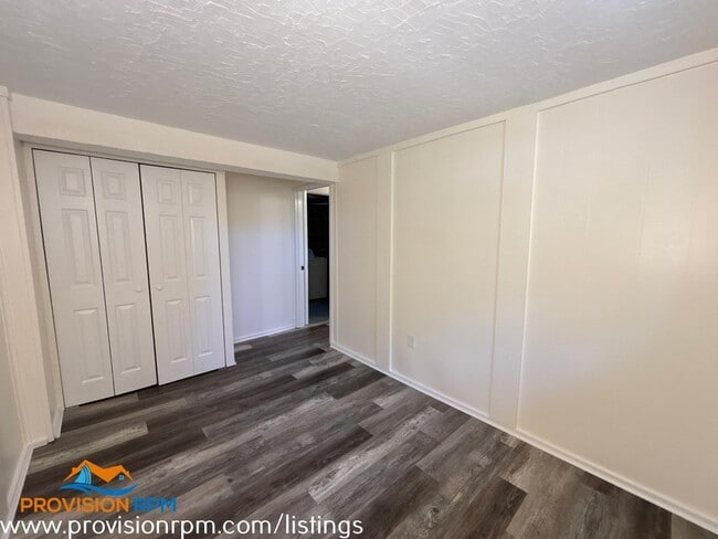 Building Photo - 9102 Pennswood Dr