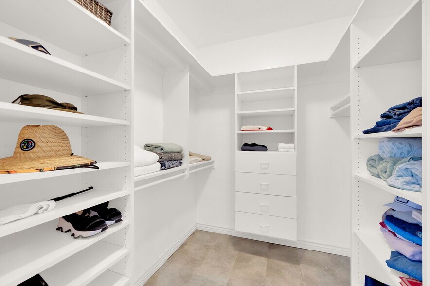 Building Photo - 7187 S Villandrie Ln