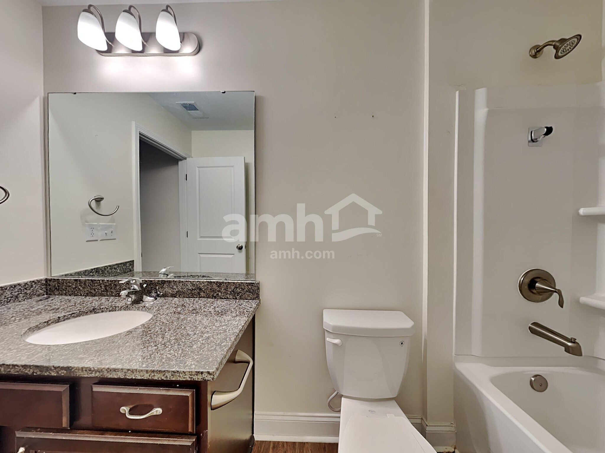 Building Photo - 121 Sweet Gum Dr