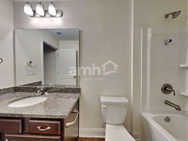 Building Photo - 121 Sweet Gum Dr