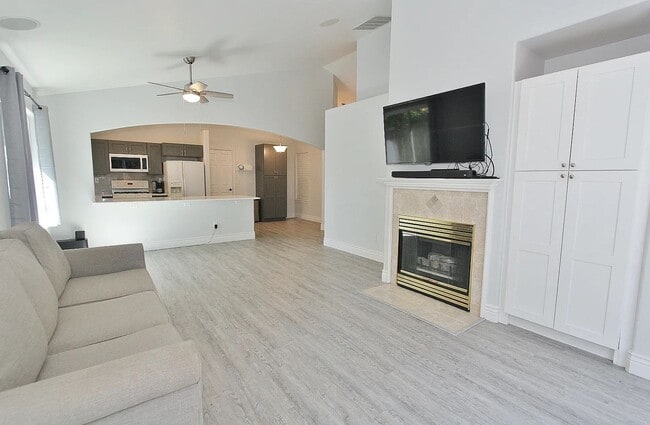 Building Photo - Charming Single-Level Home in Southeast Bo...