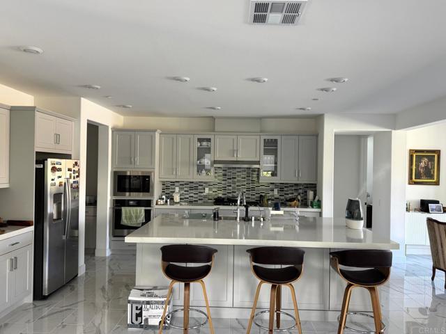 Building Photo - 911 Lindbergh Dr