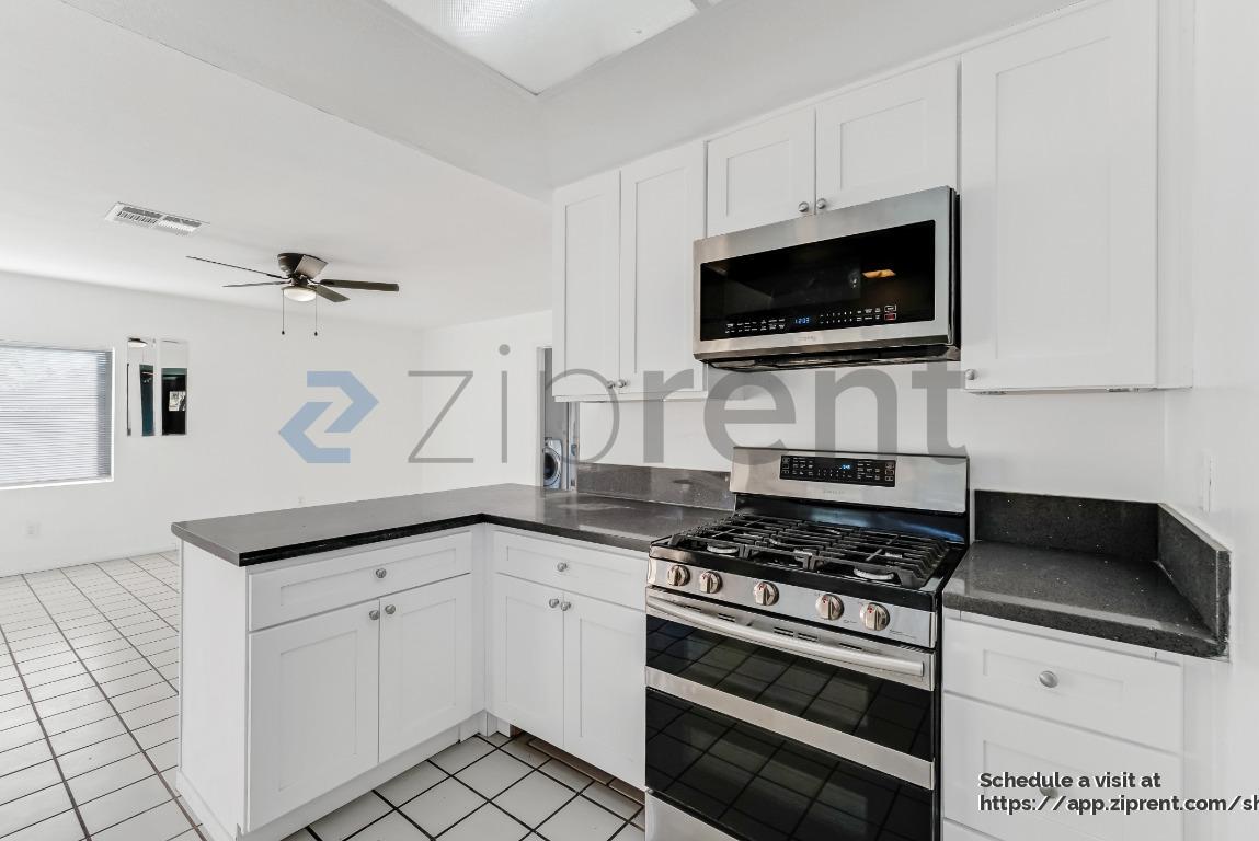 Building Photo - 2410 El Cid Ct