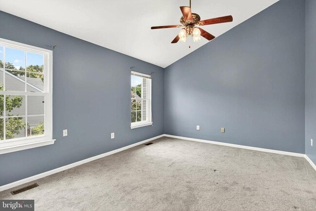 Building Photo - 8605 Willow Leaf Ln