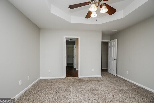 Building Photo - 137 Highland Falls Dr