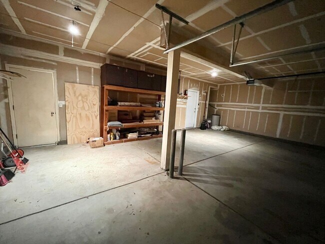 Building Photo - Bright & Spacious 4BR/3BA Home in Desirable East Davis – 1,980 Sq Ft