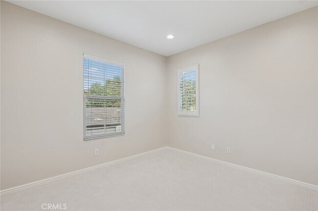 Building Photo - 22 Ridge Valley