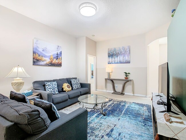 Building Photo - For rent in Highlands Reserve