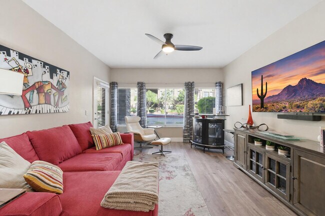 Building Photo - 5450 E Deer Valley Dr